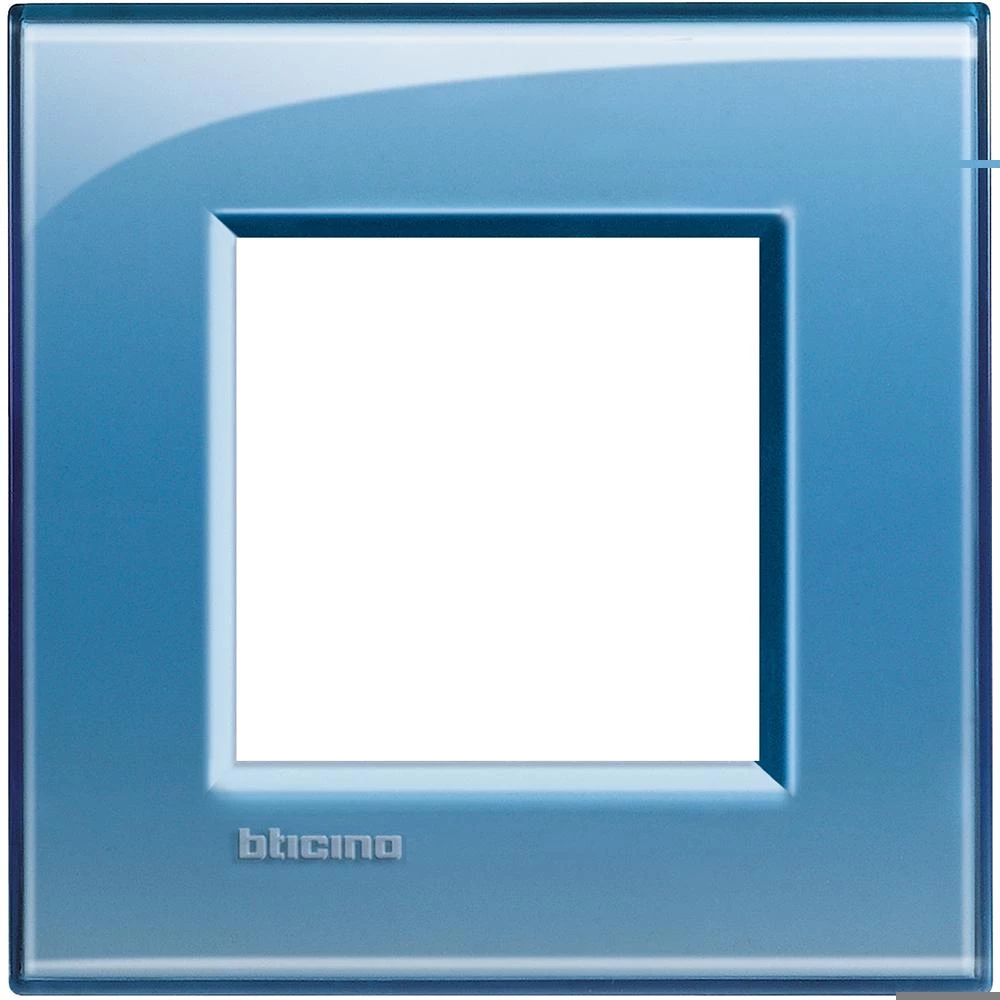  артикул LNA4802AD название Рамка 1-ая (одинарная) прямоугольная, цвет Голубой, LivingLight, Bticino