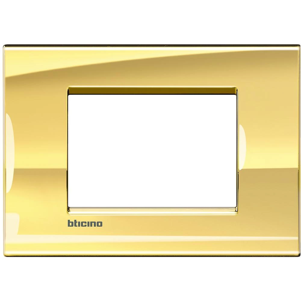  артикул LNA4803OA название Рамка итальянский стандарт 3 мод прямоугольная, цвет Золото, LivingLight, Bticino