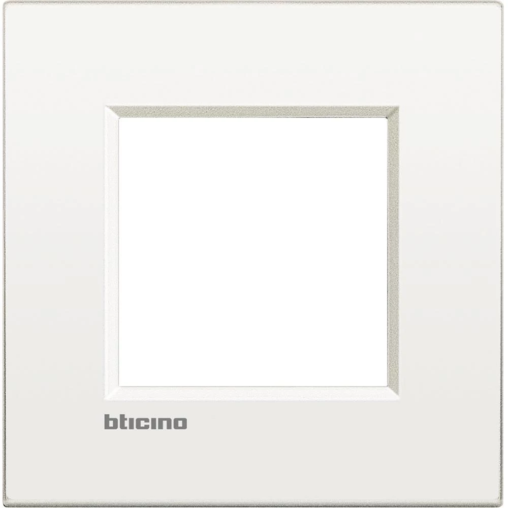  артикул LNE4802BN название Рамка 1-ая (одинарная), цвет Чистый Белый, LivingLight, Bticino