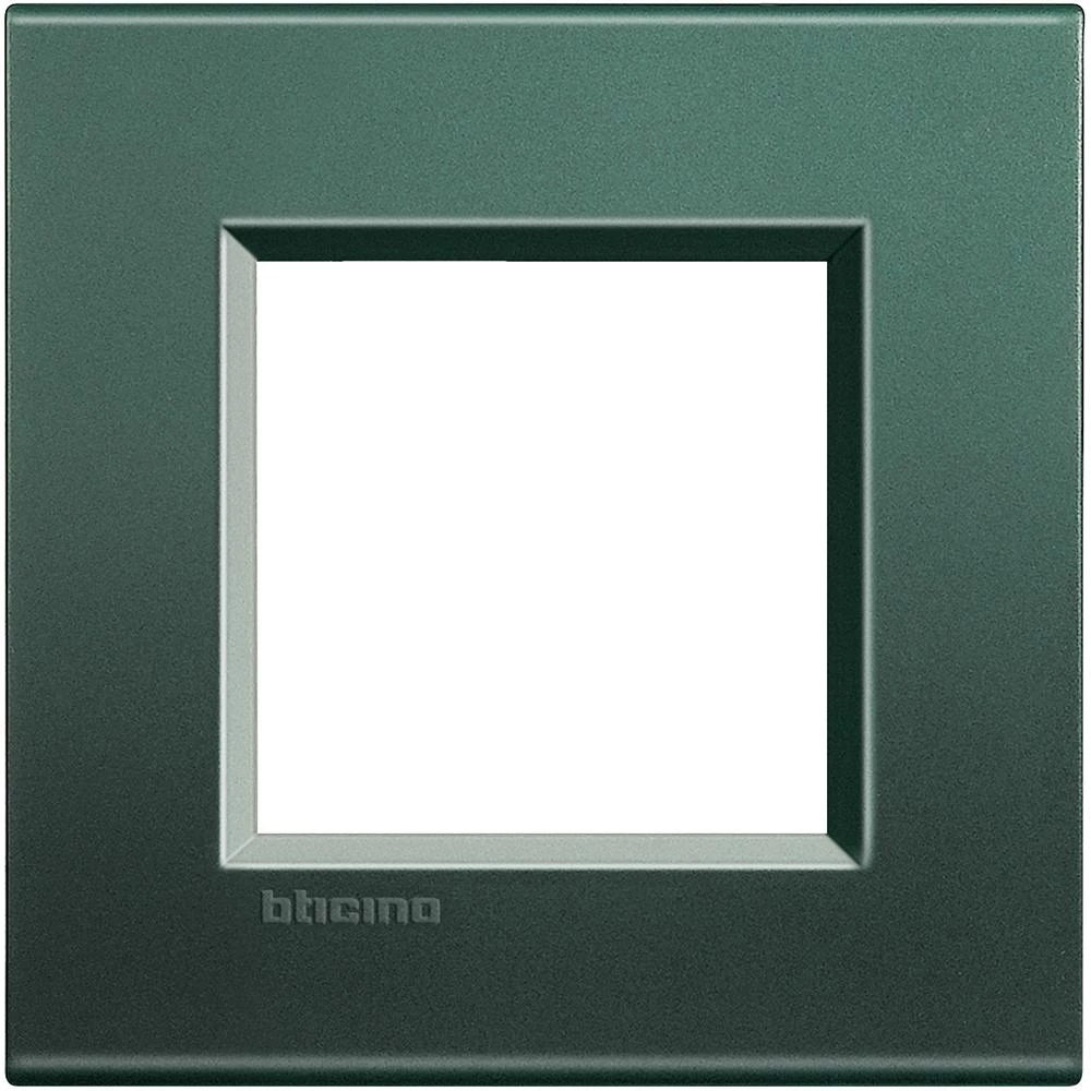  артикул LNA4802PK название Рамка 1-ая (одинарная) прямоугольная, цвет Зеленый шелк, LivingLight, Bticino